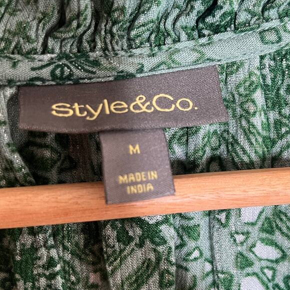 Style & Co Women's Green Boho Peasant Shine Woven Top Smocked Medium - Picture 3 of 6